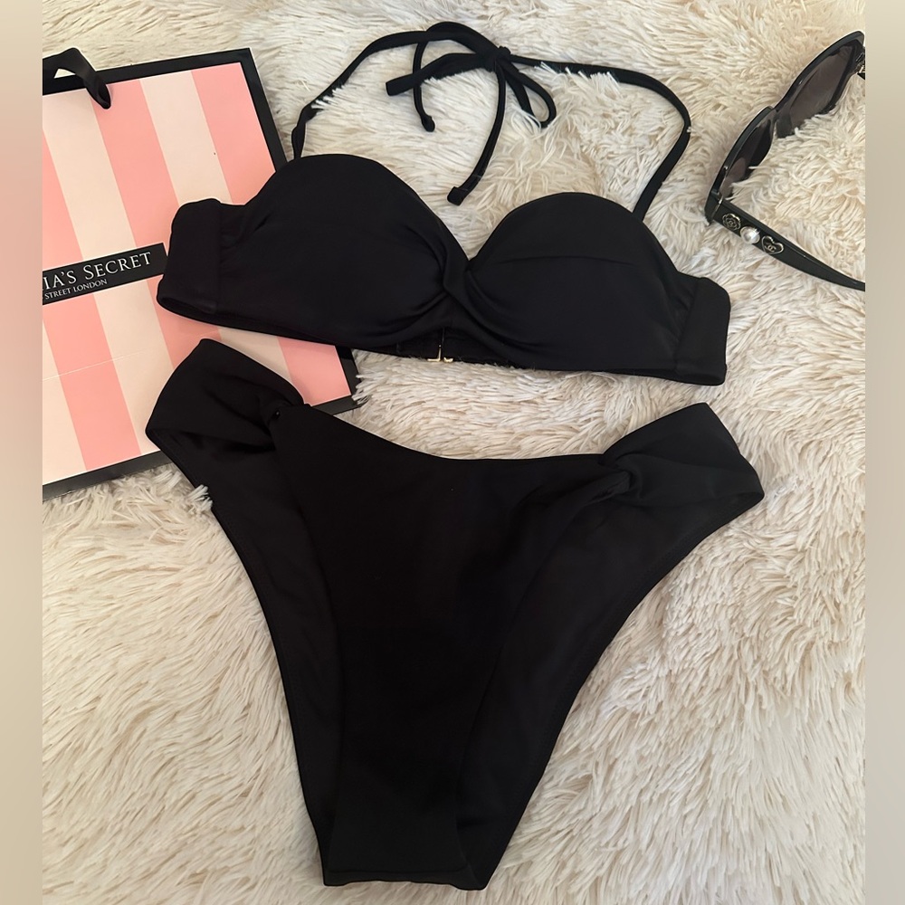 VS Black Bikini